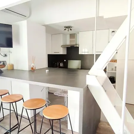 Apartment Le T3 A 50m De La *