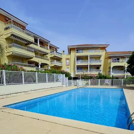Le T3 A 50m De La Apartment